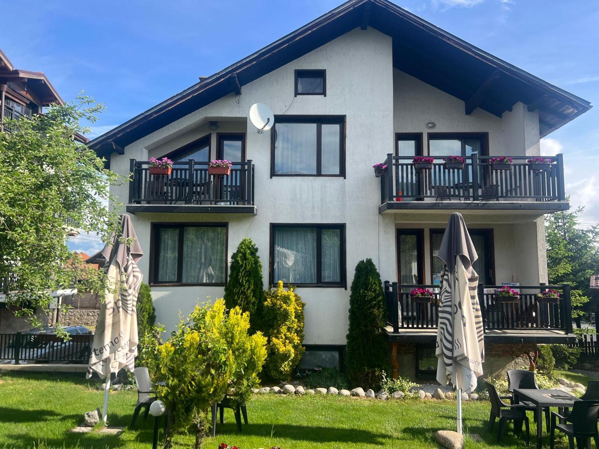 Guest House Raffe Dobrinishte Exterior foto