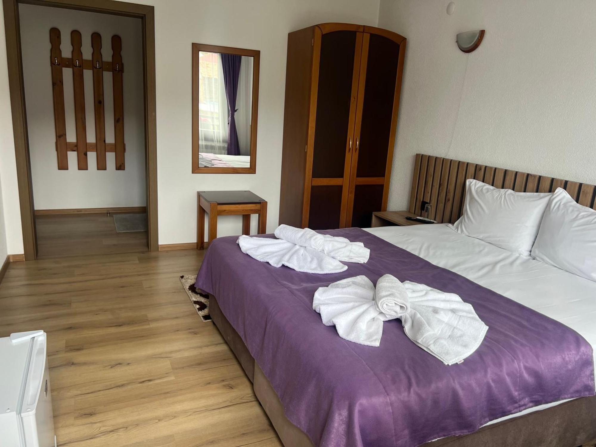 Guest House Raffe Dobrinishte Exterior foto